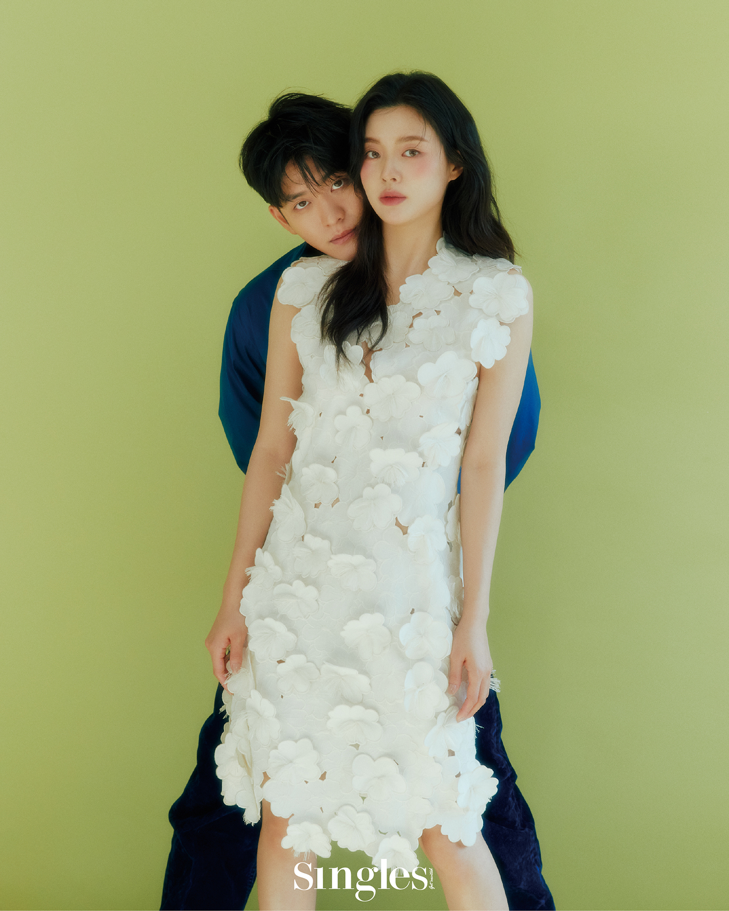 이선빈 강태오의 싱글즈 화보 이미지.감자연구소 이선빈 강태오. 강태오 화보, 이선빈 화보 